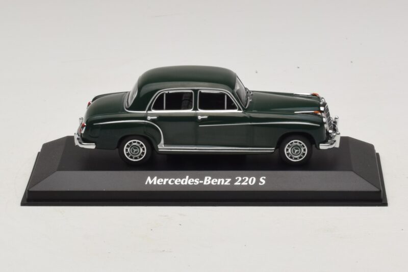 Mercedes 220 S W180 Dark Green Maxichamps 1:43 940033001 Diecast