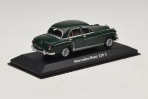 Mercedes 220 S W180 Dark Green Maxichamps 1:43 940033001 Diecast - image 2 of 5