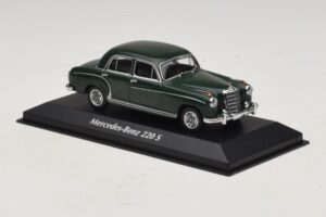 Mercedes 220 S W180 Dark Green Maxichamps 1:43 940033001 Diecast - image 3 of 5