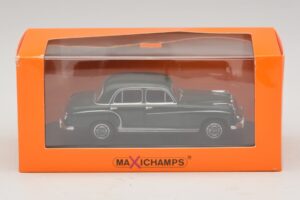 Mercedes 220 S W180 Dark Green Maxichamps 1:43 940033001 Diecast - image 5 of 5