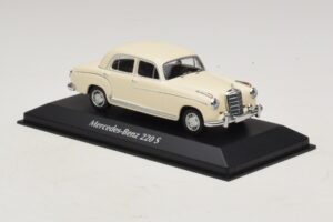 Mercedes 220 S W180 White Maxichamps 1:43 940033000 Diecast - image 3 of 5