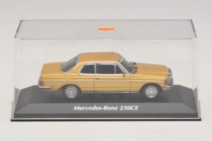 Mercedes 230 CE C123 Gold Metallic Maxichamps 1:43 940032220 Diecast - image 4 of 5