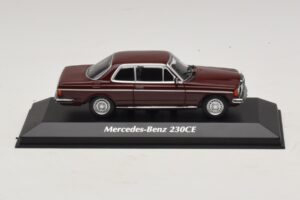 Mercedes 230 CE C123 Red Maxichamps 1:43 940032221 Diecast