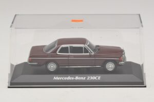 Mercedes 230 CE C123 Red Maxichamps 1:43 940032221 Diecast - image 4 of 5