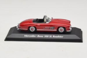 Mercedes 300 SL W198 Roadster Red Maxichamps 1:43 940039031 Diecast
