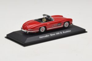 Mercedes 300 SL W198 Roadster Red Maxichamps 1:43 940039031 Diecast - image 2 of 5