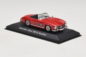 Mercedes 300 SL W198 Roadster Red Maxichamps 1:43 940039031 Diecast - image 3 of 5