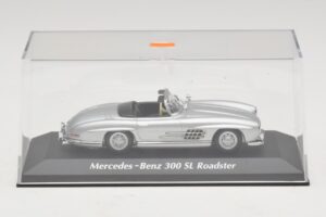 Mercedes 300 SL W198 Roadster Silver Maxichamps 1:43 940039030 Diecast - image 4 of 5