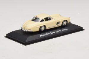 Mercedes 300 SL W198 White Maxichamps 1:43 940039002 Diecast - image 2 of 5