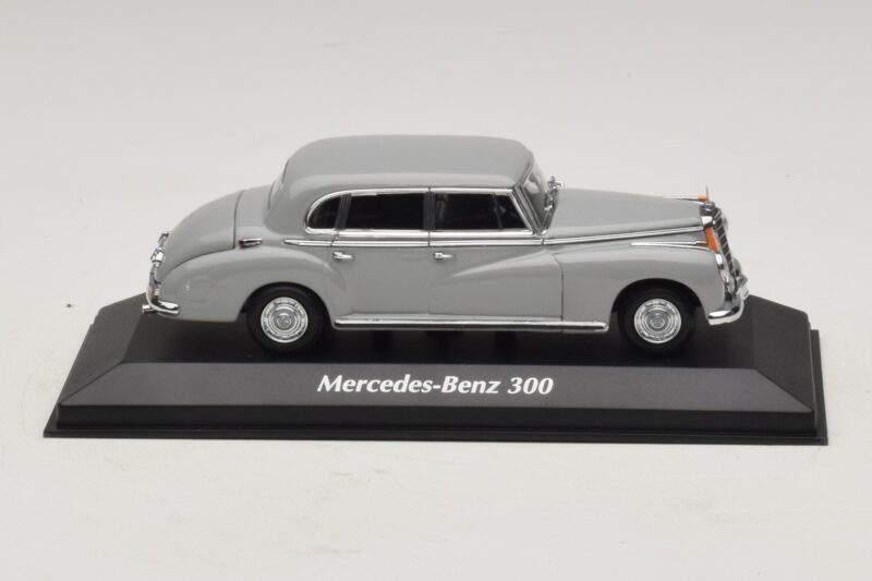 Mercedes 300 W186 Grey Maxichamps 1:43 Mercedes 300 W186 Grey Maxichamps 1:43 940039061 Diecast