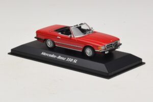 Mercedes 350 SL R107 Red Maxichamps 1:43 940033432 Diecast - image 3 of 5