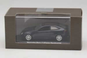 Mercedes C-Class Sportscoupe CL203 Blue Metallic Bundespressball Minichamps 1:43 MB010 Diecast - image 5 of 5