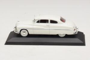 Mercury Monterey White Minichamps 1:43 Mercury Monterey White Minichamps 1:43 400082401 Diecast