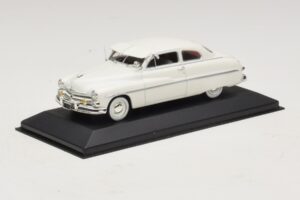 Mercury Monterey White Minichamps 1:43 400082401 Diecast - image 2 of 5