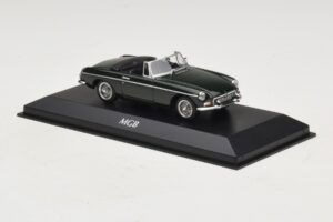 MG MGB Mk1 Green Maxichamps 1:43 940131031 Diecast - image 3 of 5