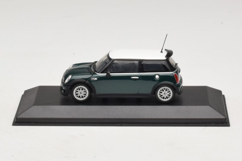 Mini Cooper One R50 Aero Green With White Roof Minichamps 1:43 MINI011 Diecast