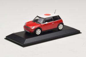 Mini Cooper One R50 Red With Japanese Flag Minichamps 1:43 MINI034 Diecast - image 2 of 5