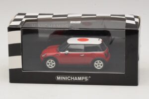 Mini Cooper One R50 Red With Japanese Flag Minichamps 1:43 MINI034 Diecast - image 5 of 5