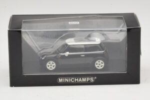 Mini Cooper S R53 Black With Panoramic Roof Minichamps 1:43 MINI022 Diecast - image 4 of 4