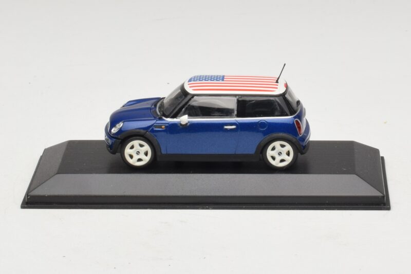 Mini Cooper S R53 Blue With American Flag Minichamps 1:43 MINI014 Diecast