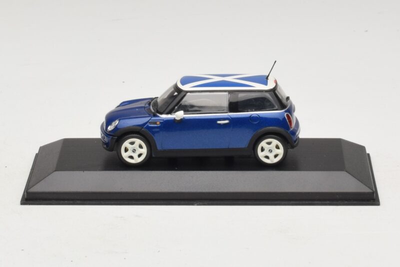 Mini Cooper S R53 Blue With Scottish Flag Minichamps 1:43 Mini Cooper S R53 Blue With Scottish Flag Minichamps 1:43 MINI016 Diecast