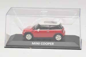 Mini Cooper S R53 Red With Panoramic Roof Minichamps 1:43 MINI024 Diecast - image 4 of 5