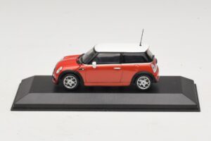 Mini Cooper S R53 Red With White Roof Minichamps 1:43 MINI025 Diecast