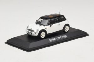Mini Cooper S R53 White With Black Roof Minichamps 1:43 MINI027 Diecast - image 2 of 4