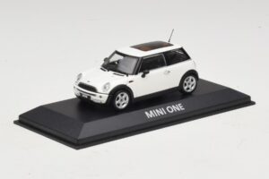 Mini Cooper S R53 White With Panoramic Roof Minichamps 1:43 MINI020 Diecast - image 2 of 5