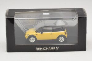 Mini Cooper S R53 Yellow With Black Roof Minichamps 1:43 MINI031 Diecast - image 4 of 4