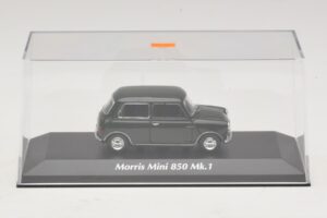 Morris Mini 850 Mk1 Green Maxichamps 1:43 940138601 Diecast - image 4 of 5