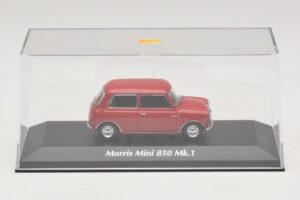 Morris Mini 850 Mk1 Red Maxichamps 1:43 940138600 Diecast - image 4 of 5