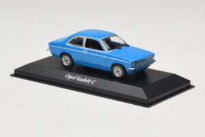 Opel Kadett C Blue Maxichamps 1:43 940045601 Diecast - image 3 of 5
