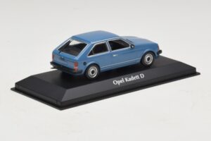 Opel Kadett D Blue Maxichamps 1:43 940044100 Diecast - image 2 of 5