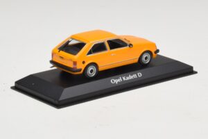Opel Kadett D Orange Maxichamps 1:43 940044101 Diecast - image 2 of 5