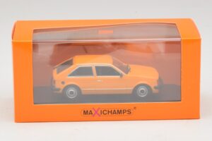 Opel Kadett D Orange Maxichamps 1:43 940044101 Diecast - image 5 of 5