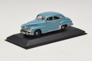 Opel Kapitän Blue Minichamps 1:43 430043308 Diecast - image 2 of 5