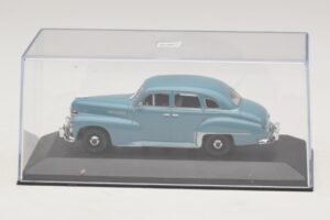 Opel Kapitän Blue Minichamps 1:43 430043308 Diecast - image 4 of 5