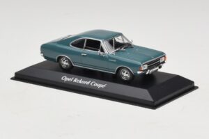 Opel Rekord C Coupe Blue Maxichamps 1:43 940046121 Diecast - image 3 of 5
