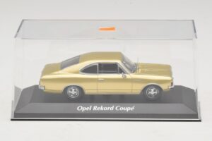 Opel Rekord C Coupe Gold Maxichamps 1:43 940046120 Diecast - image 4 of 5