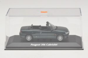 Peugeot 306 Cabriolet Green Metallic Maxichamps 1:43 940112833 Diecast - image 4 of 5