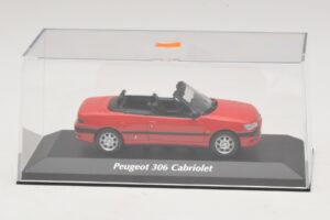 Peugeot 306 Cabriolet Red Maxichamps 1:43 940112830 Diecast - image 4 of 5