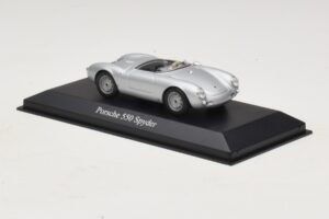 Porsche 550 Spyder Silver Maxichamps 1:43 940066030 Diecast - image 3 of 5