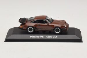Porsche 911 930 Turbo 3.3 Brown Maxichamps 1:43 940069001 Diecast