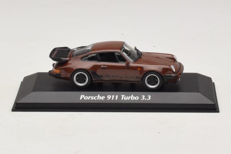 Porsche 911 930 Turbo 3.3 Brown Maxichamps 1:43 Porsche 911 930 Turbo 3.3 Brown Maxichamps 1:43 940069001 Diecast