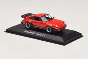 Porsche 911 930 Turbo 3.3 Red Maxichamps 1:43 940069000 Diecast - image 3 of 5