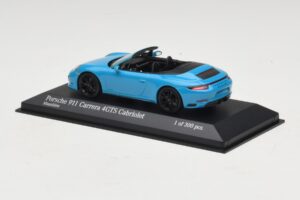 Porsche 911 991.1 Carrera 4 GTS Cabriolet Blue Minichamps 1:43 410067332 Diecast - image 3 of 5