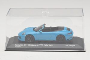 Porsche 911 991.1 Carrera 4 GTS Cabriolet Blue Minichamps 1:43 410067332 Diecast - image 4 of 5