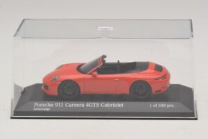 Porsche 911 991.1 Carrera 4 GTS Cabriolet Orange Minichamps 1:43 410067331 Diecast - image 4 of 5