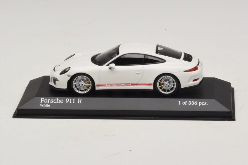 Porsche 911 991.1 R White Minichamps 1:43 Porsche 911 991.1 R White Minichamps 1:43 410066221 Diecast